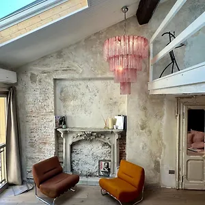  Appartement Charming And Design Attic Loft In Coolest Area Navigli Ticinese Italie